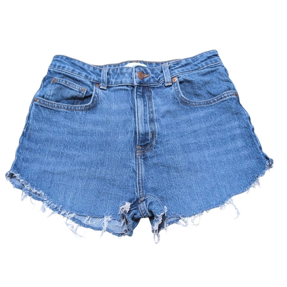 H&M Cutoff Denim Shorts‎ Medium Wash High Rise Shortie Size 8
